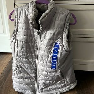 Reversible fur vest